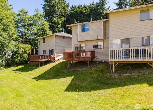Property at 1338 NE Jasmine Ln, Bremerton, WA 98311, 2 beds, 1.5 baths
