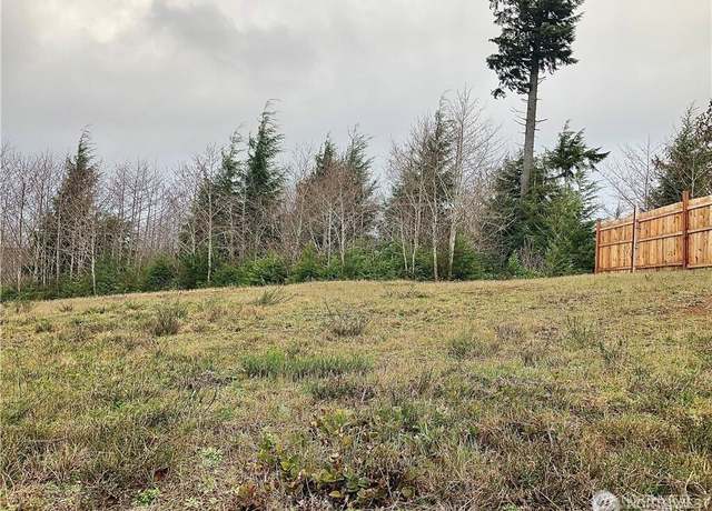 Property at 1139 Grays Pointe Ln, Aberdeen, WA 98520