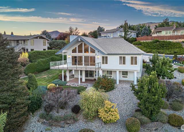 Property at 156 Heather Ln, Wenatchee, WA 98801, 2 beds, 3 baths