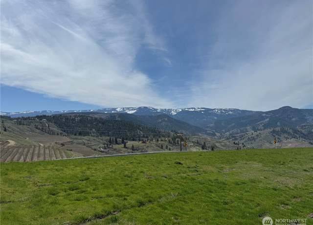 Property at 2 Wenatchee Heights Rd, Wenatchee, WA 98801