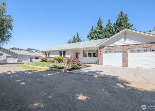 Property at 3716 Knowles Rd, Wenatchee, WA 98801, 3 beds, 2.5 baths