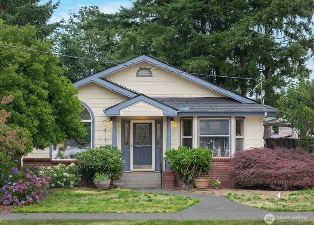 Property at 936 Quinn Ave, Marysville, WA 98270, 3 beds, 2 baths