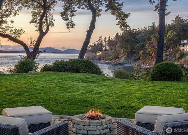 Property at 144 Sunset Point Dr, Friday Harbor, WA 98250, 2 beds, 2.5 baths