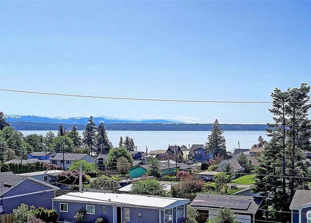 Property at 152 Henning Dr, Camano Island, WA 98282, 2 beds, 2.5 baths