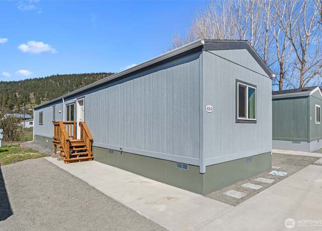 Property at 484 W 8th Ave, Colville, WA 99114, 3 beds, 2 baths