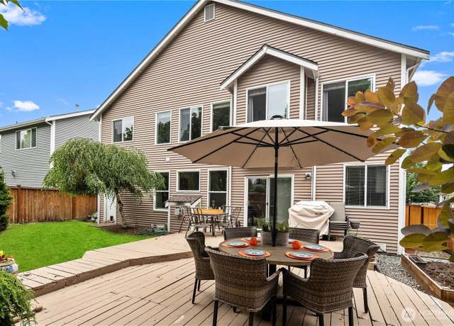 Property at 23620 SE 281st St, Maple Valley, WA 98038, 4 beds, 2.5 baths
