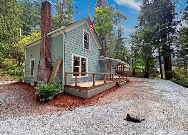 Property at 1613 S 10th St, Mount Vernon, WA 98274, 2 beds, 1 bath