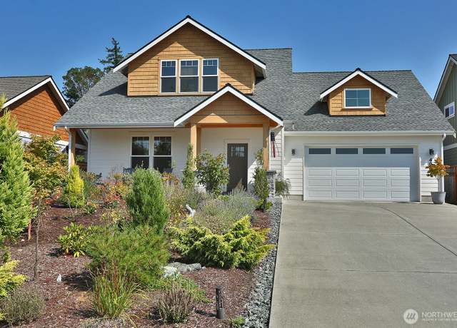 Property at 4967 Eagle Ridge Dr, Freeland, WA 98249, 3 beds, 3 baths