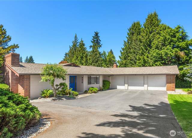 Property at 9530 NE 30th St, Clyde Hill, WA 98004, 4 beds, 2 baths
