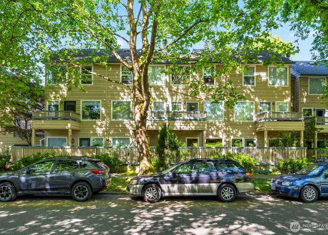 Property at 1717 16th Ave #10, Seattle, WA 98122, 2 beds, 1.5 baths