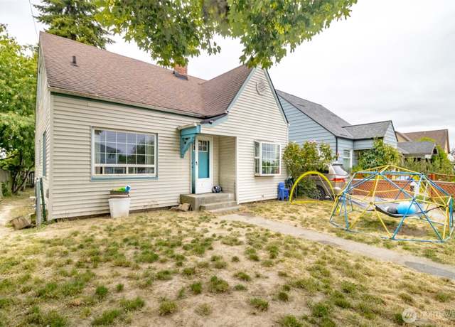 Property at 5229 S Thompson Ave, Tacoma, WA 98408, 4 beds, 2 baths