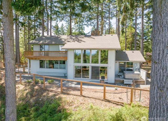 Property at 352 Woodland Dr, Sequim, WA 98382, 4 beds, 2 baths