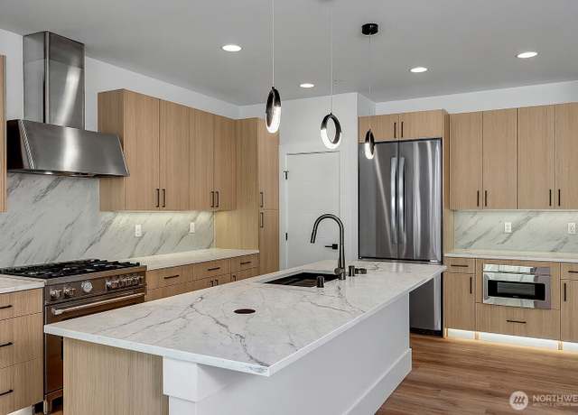 Property at 16219 Simonds Rd NE #2, Kenmore, WA 98028, 5 beds, 4.5 baths