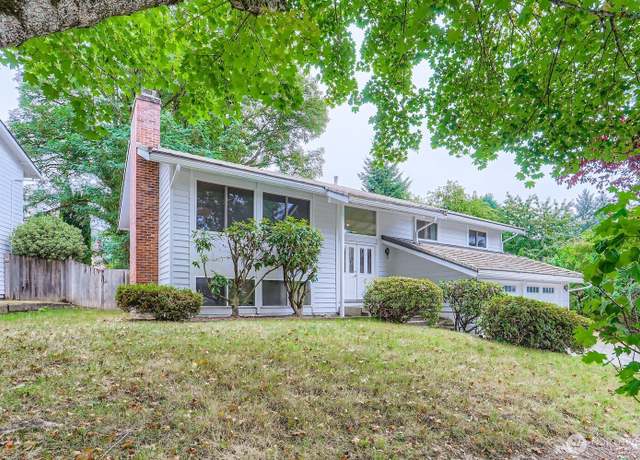 Property at 13018 NE 134th Pl, Kirkland, WA 98034, 3 beds, 2.5 baths