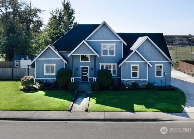 Property at 401 Harrison Ln, Nooksack, WA 98276, 3 beds, 2.5 baths