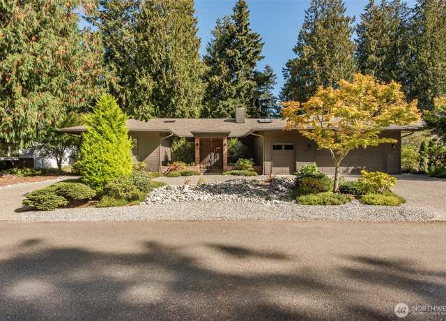 Property at 125 Arnold Palmer Pkwy, Sequim, WA 98382, 3 beds, 2.5 baths