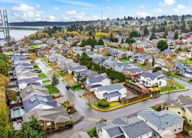 Property at 901 N Magnolia Ln, Tacoma, WA 98406, 4 beds, 3 baths