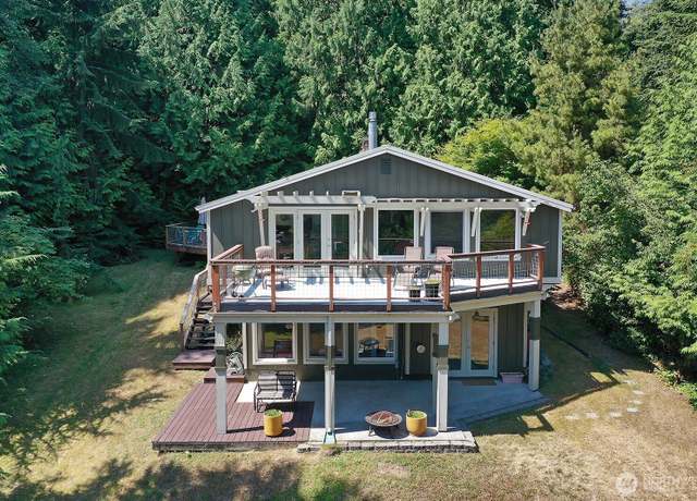 Property at 5700 Wilkinson Rd, Langley, WA 98260, 3 beds, 3.5 baths