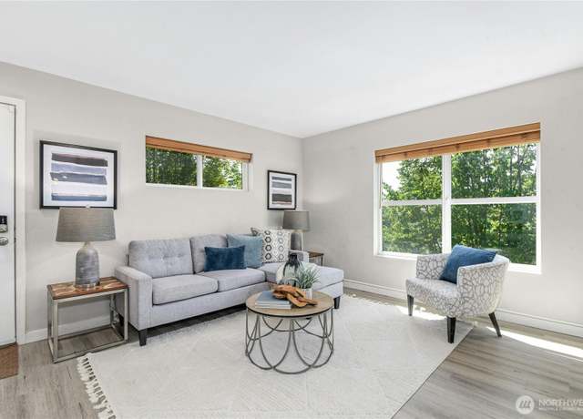 Property at 1698 25th Pl NE #304, Issaquah, WA 98029, 3 beds, 2 baths