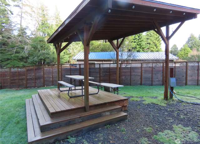Property at 21 Nelson Pl, Copalis Beach, WA 98535