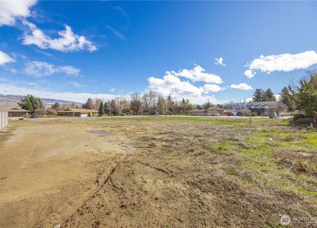 Property at 1808 North Rd, Wenatchee, WA 98801