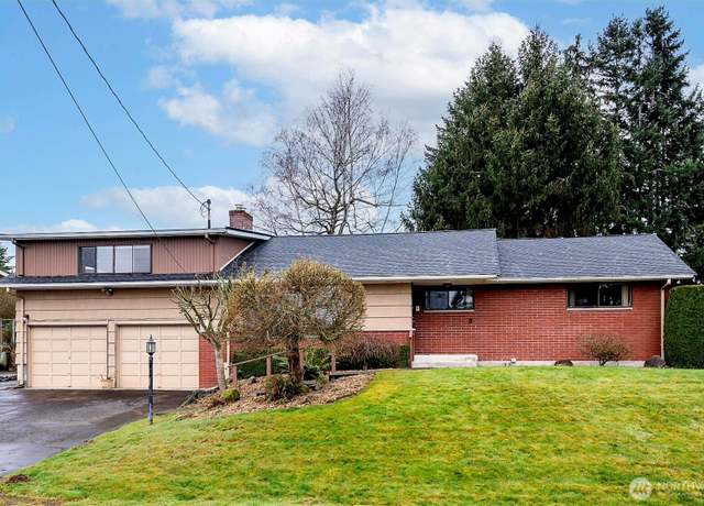 Property at 2302 126th Avenue Ct E, Edgewood, WA 98372, 4 beds, 2 baths