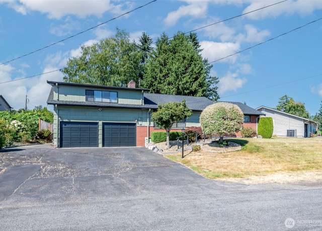Property at 2302 126th Avenue Ct E, Edgewood, WA 98372, 4 beds, 2 baths