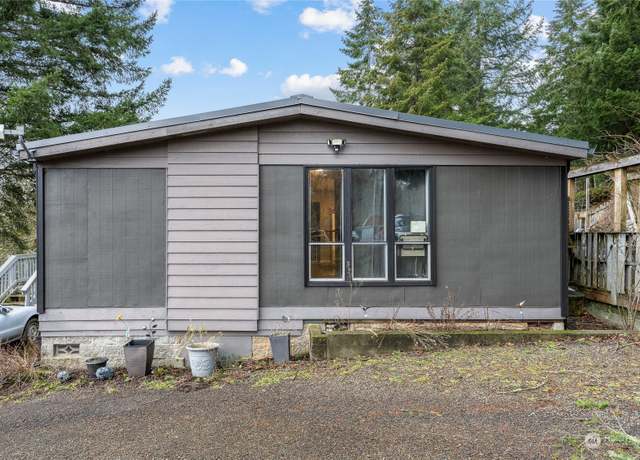 Property at 422 maranatha Rd, Kelso, WA 98626, 3 beds, 2 baths