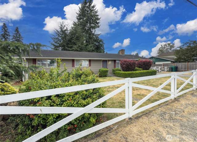 Property at 5016 89th Pl NE, Marysville, WA 98270, 3 beds, 1.5 baths