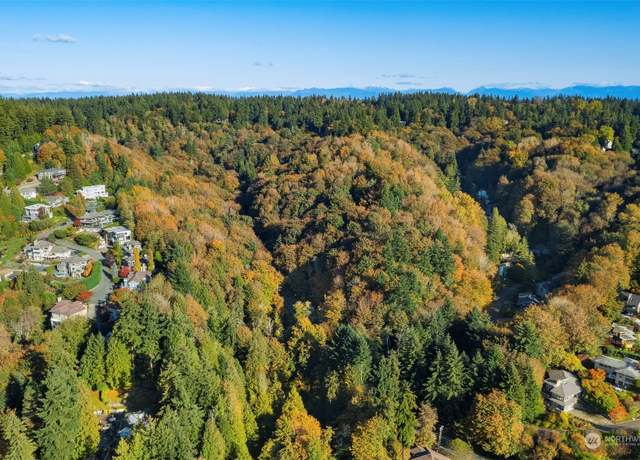 Property at 13513 62nd Ave NE, Kirkland, WA 98034