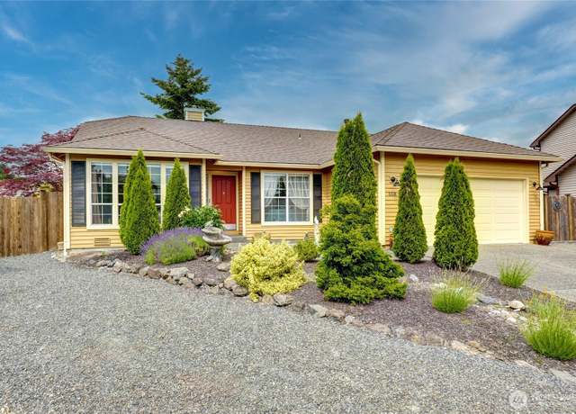 Property at 6618 NE 56th Dr, Marysville, WA 98270, 3 beds, 2 baths