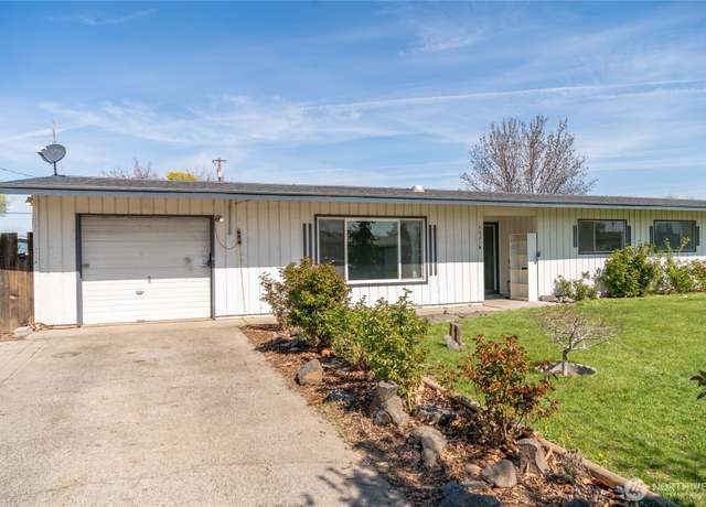 Property at 9021 McConnell Unit A, Moses Lake, WA 98837, 3 beds, 1.5 baths