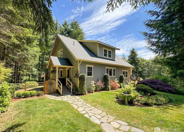 Property at 325 Evergreen View Pkwy, Port Angeles, WA 98363, 3 beds, 3.5 baths