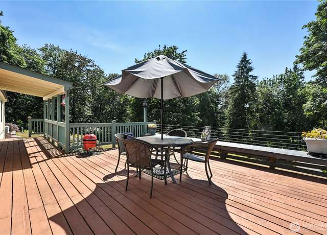 Property at 13519 206th St SE, Snohomish, WA 98296, 3 beds, 2.5 baths