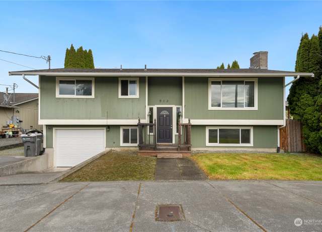 Property at 982 S Anacortes St, Burlington, WA 98233, 3 beds, 2 baths