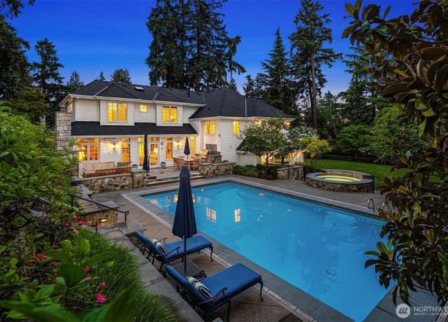 Property at 8826 NE 2nd Pl, Medina, WA 98039, 5 beds, 6.5 baths