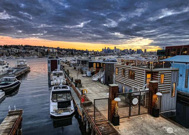 Property at 2309 N Northlake Way #5, Seattle, WA 98103
