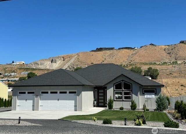 Property at 2605 Rock Island Rd, East Wenatchee, WA 98802, 4 beds, 2 baths