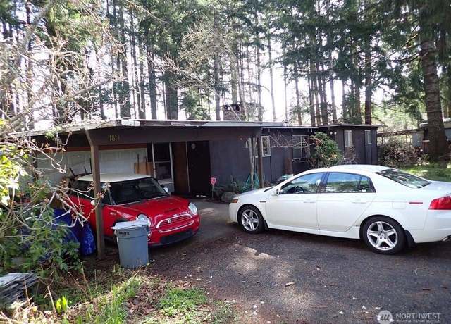 Property at 1813 E Island Lake Dr, Shelton, WA 98584, 3 beds, 2 baths