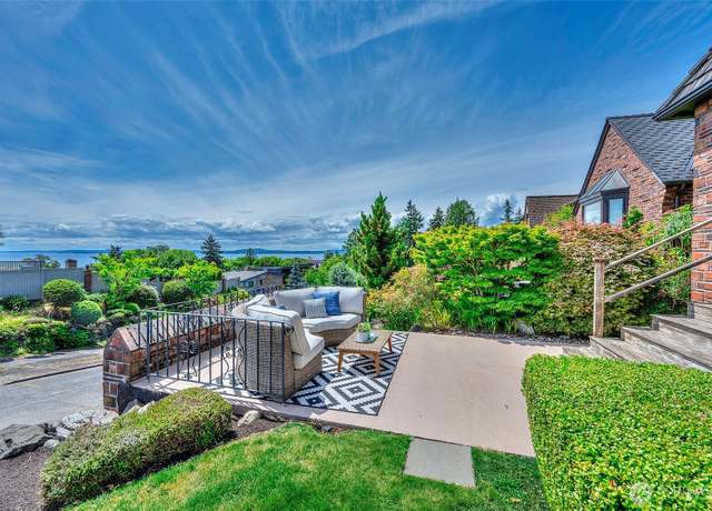 Property at 3000 W Hayes St, Seattle, WA 98199, 4 beds, 3 baths
