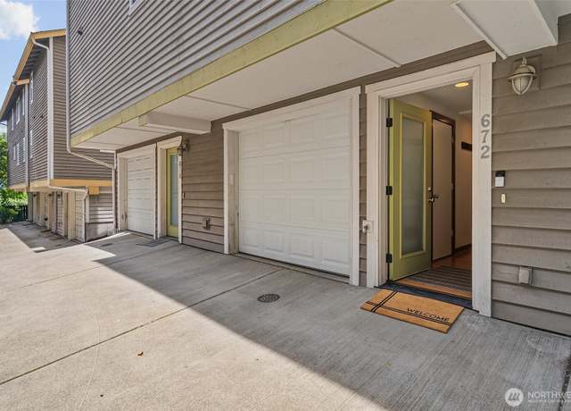 Property at 672 NE 40th St, Seattle, WA 98105, 3 beds, 2.5 baths