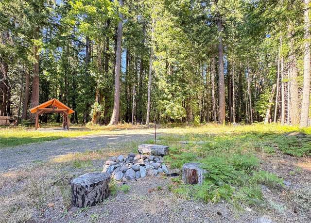 Property at 106 Maple Ct, Packwood, WA 98361