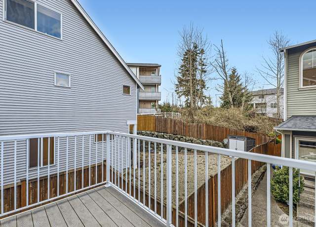 Property at 215 126th St SE Unit A, Everett, WA 98208, 2 beds, 2.5 baths