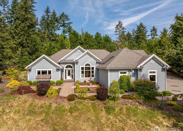 Property at 1483 Fox Hollow Rd, Sequim, WA 98382, 4 beds, 2.5 baths