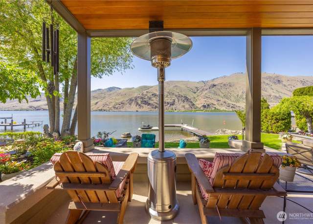 Property at 13687 Whitebird Pl, East Wenatchee, WA 98802, 4 beds, 2.5 baths
