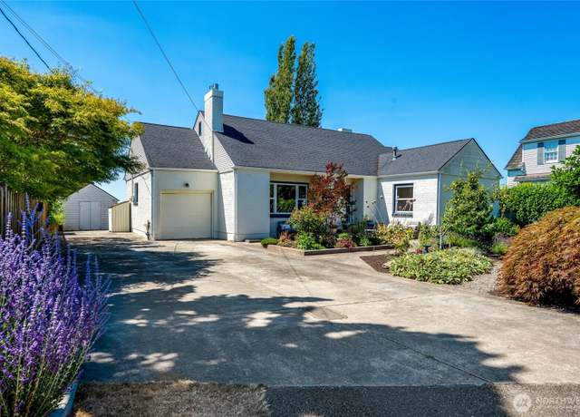 Property at 410 Alverson Blvd, Everett, WA 98201, 3 beds, 2 baths