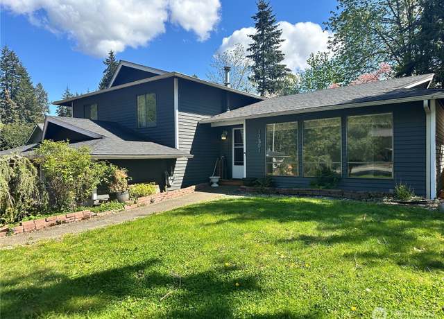 Property at 13801 SE 141st St, Renton, WA 98059, 3 beds, 2.5 baths