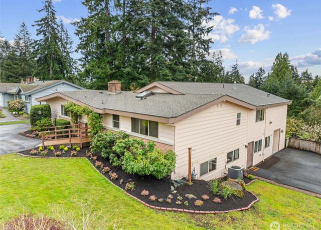 Property at 5205 SE 125th Ave, Bellevue, WA 98006, 8 beds, 6 baths