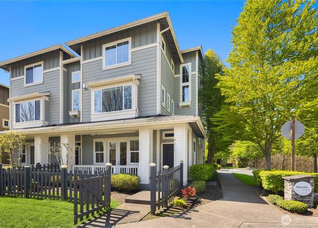 Property at 8017 Douglas Ave SE, Snoqualmie, WA 98065, 3 beds, 3 baths