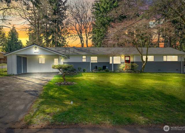 Property at 14207 6th Ave S, Burien, WA 98168, 4 beds, 2 baths